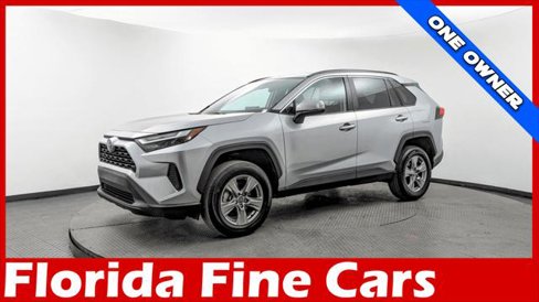 Used 2024 Toyota RAV4 XLE image 1