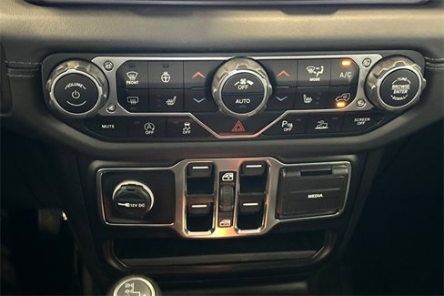 New 2025 Jeep Wrangler Sahara image 21
