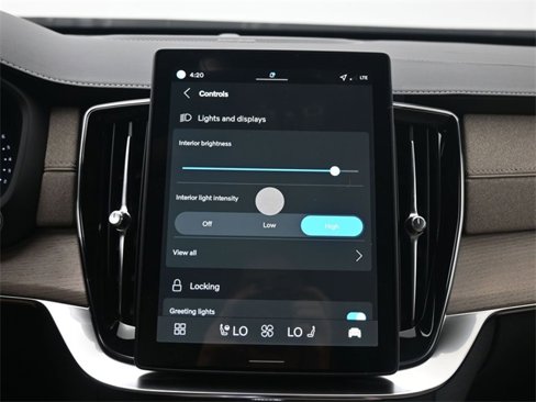 New 2026 Volvo XC90 B6 Plus w/ Protection Package Premier image 17