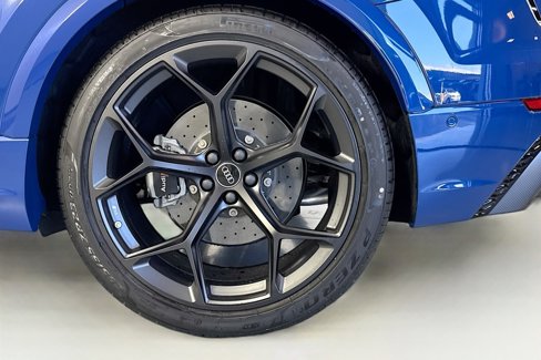 New 2025 Audi RS Q8 performance image 29