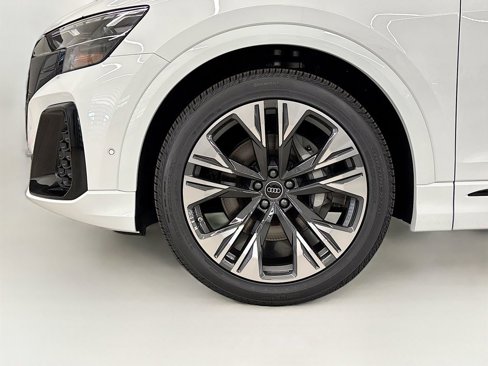 New 2025 Audi Q8 Premium Plus image 25