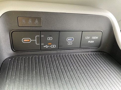 Used 2025 Hyundai Kona SEL image 15