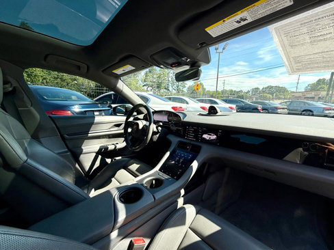 Used 2020 Porsche Taycan 4S image 27