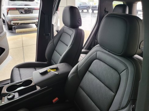 New 2026 Chevrolet Equinox LT w/ Convenience Package II image 20