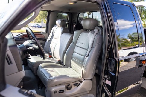 Used 2005 Ford F550 2WD Super Cab Super Duty image 32