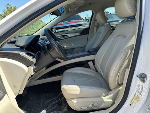 Used 2017 Lincoln MKZ Premiere image 17