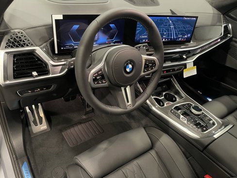 New 2026 BMW X7 M60i image 7
