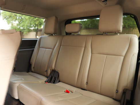 Used 2019 Ford Expedition Max XLT w/ Equipment Group 202A image 12