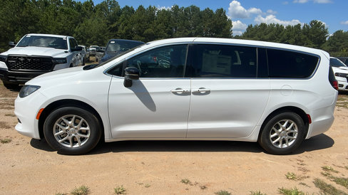 New 2026 Chrysler Voyager LX image 11