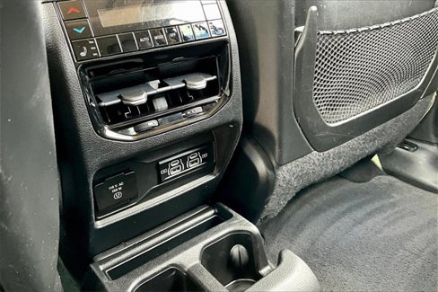 Used 2022 Jeep Grand Cherokee L Limited w/ Luxury Tech Group II image 27