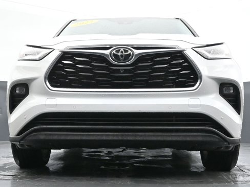 Used 2022 Toyota Highlander Limited image 55