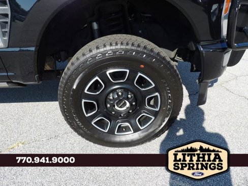Used 2023 Ford F250 Platinum image 9