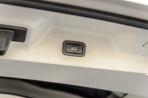 Used 2021 Land Rover Range Rover Westminster Edition image 12