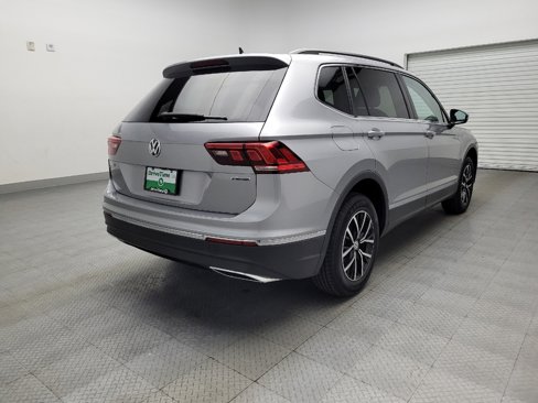 Used 2021 Volkswagen Tiguan SEL image 9