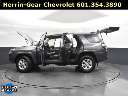 Used 2023 Toyota 4Runner SR5 image 43