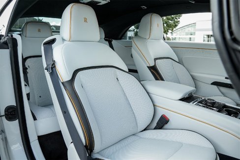 New 2025 Rolls-Royce Spectre Black Badge image 42