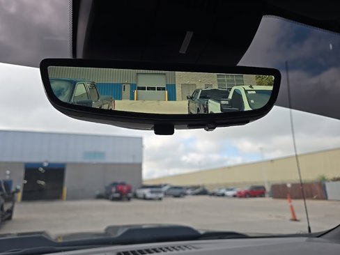 Used 2025 Chevrolet Silverado 1500 ZR2 w/ Technology Package image 28