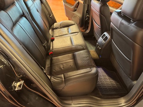 Used 2015 Lincoln MKS AWD w/ Equipment Group 201A image 25