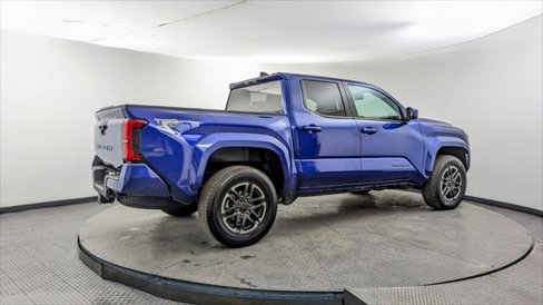 Used 2024 Toyota Tacoma TRD Sport image 8