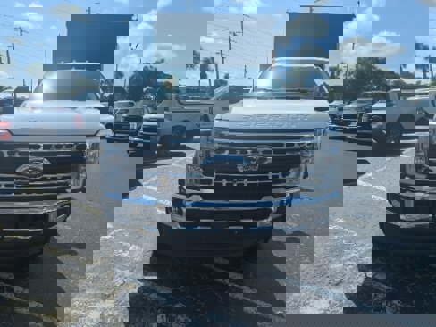 New 2025 Ford F550 4x4 Crew Cab image 31