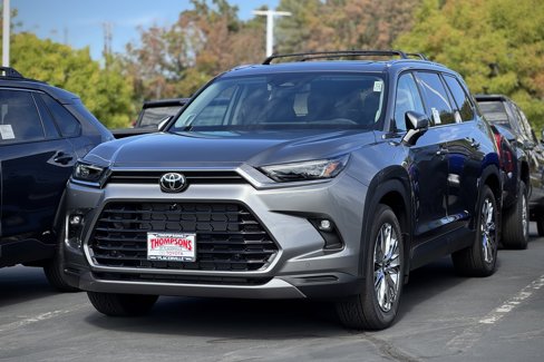 New 2026 Toyota Grand Highlander AWD image 1