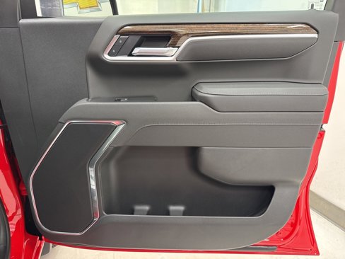 New 2026 GMC Sierra 1500 Elevation image 8