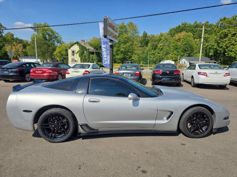 Used 2002 Chevrolet Corvette Coupe w/ Preferred Equipment Group2 image 11