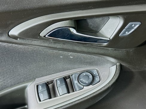 Used 2025 Chevrolet Malibu LS image 23