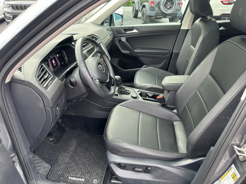 Used 2021 Volkswagen Tiguan SEL w/ 3rd Row Seat Package image 15