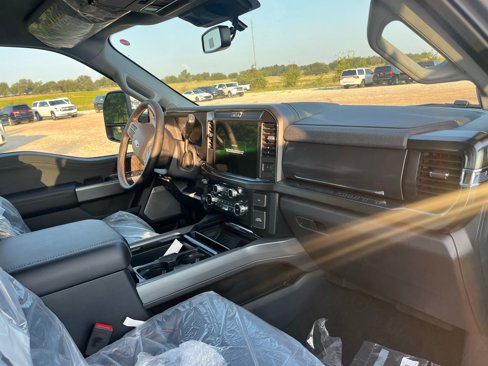 New 2026 Ford F250 Lariat w/ Chrome Package image 4