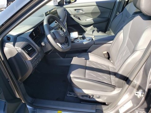 New 2026 Nissan Rogue Platinum image 10