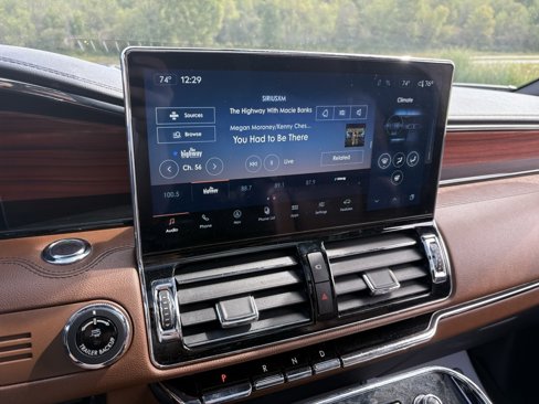 Used 2024 Lincoln Navigator L Reserve image 53