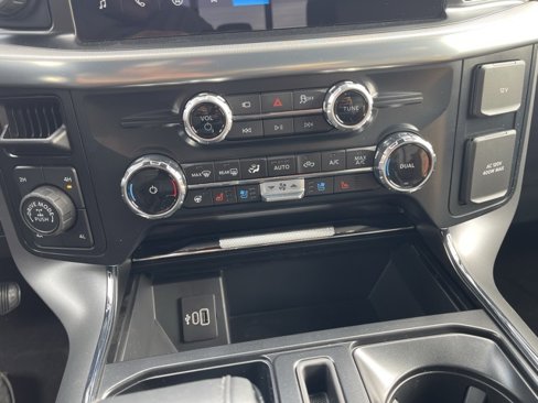 New 2025 Ford F150 Lariat w/ Equipment Group 501A Mid image 25