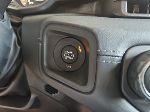 New 2025 Jeep Gladiator Rubicon image 30