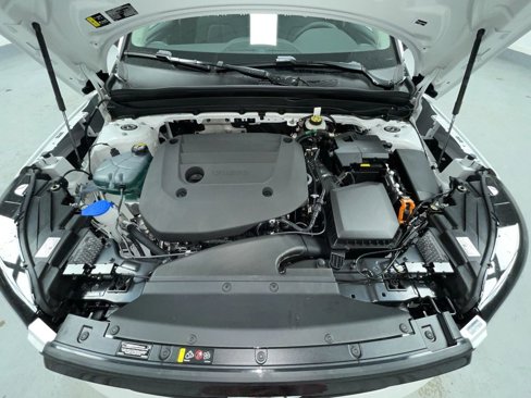 New 2026 Volvo XC40 B5 Plus w/ Protection Package Premier image 14