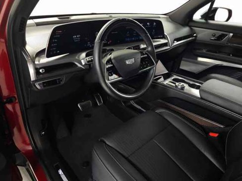 New 2026 Cadillac Vistiq Sport w/ LPO, Floor Liner Package image 14
