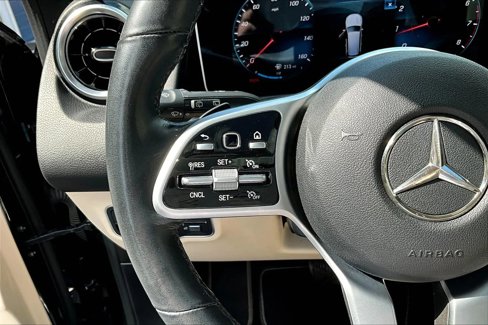 Used 2021 Mercedes-Benz GLB 250 4MATIC image 17