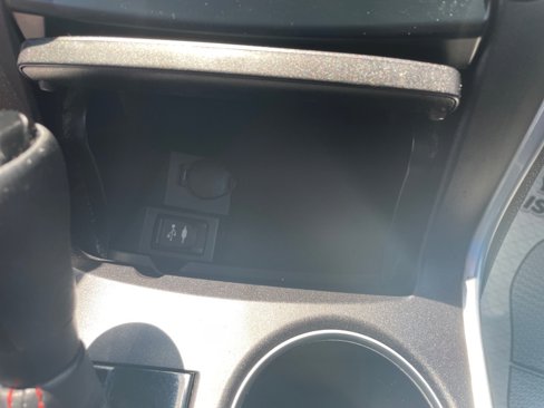 Used 2015 Toyota Camry LE image 19