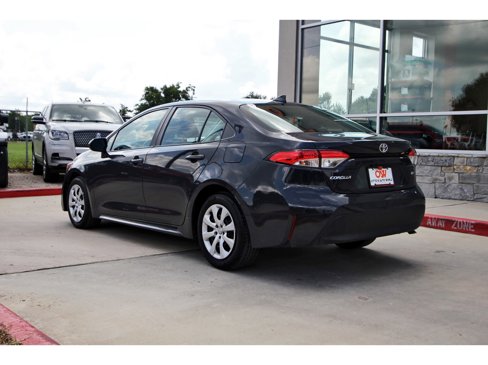 Used 2023 Toyota Corolla LE image 4