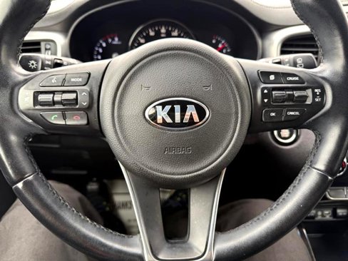 Used 2017 Kia Sorento EX image 29