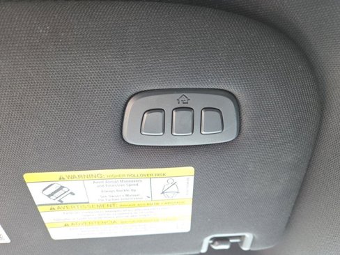 Used 2022 Ford F350 Lariat w/ Tremor Off-Road Package image 40