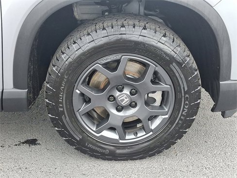 Certified 2025 Honda Pilot TrailSport image 8