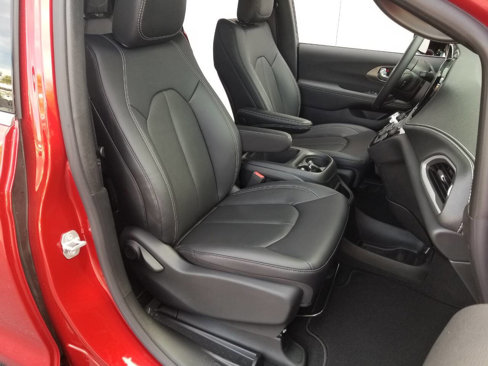 New 2026 Chrysler Pacifica Select image 12
