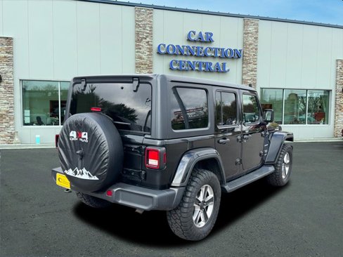 Used 2020 Jeep Wrangler Unlimited Sahara image 3