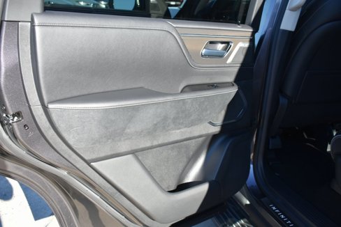 New 2025 INFINITI QX80 Luxe image 15