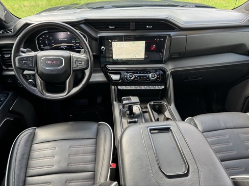 Used 2022 GMC Sierra 1500 AT4X image 32