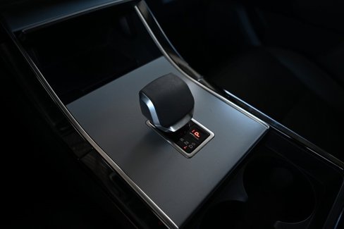 Used 2024 Land Rover Range Rover Velar S image 19