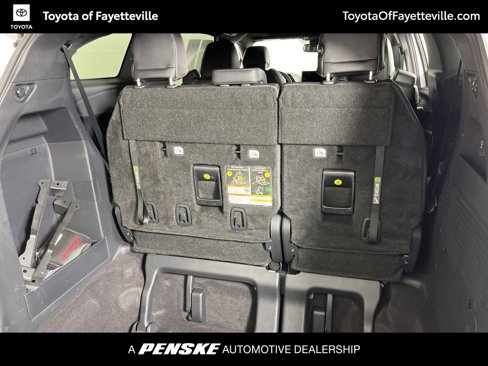 Certified 2025 Toyota Sienna XSE image 12