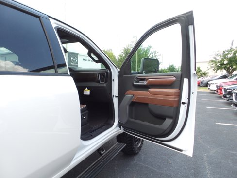 Used 2025 GMC Sierra 3500 Denali Ultimate image 45
