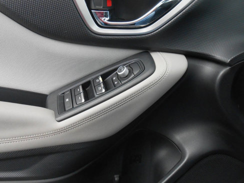 Used 2020 Subaru Forester Premium image 18